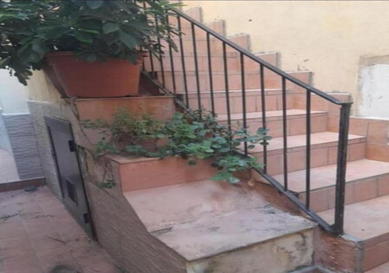 Aci House *
